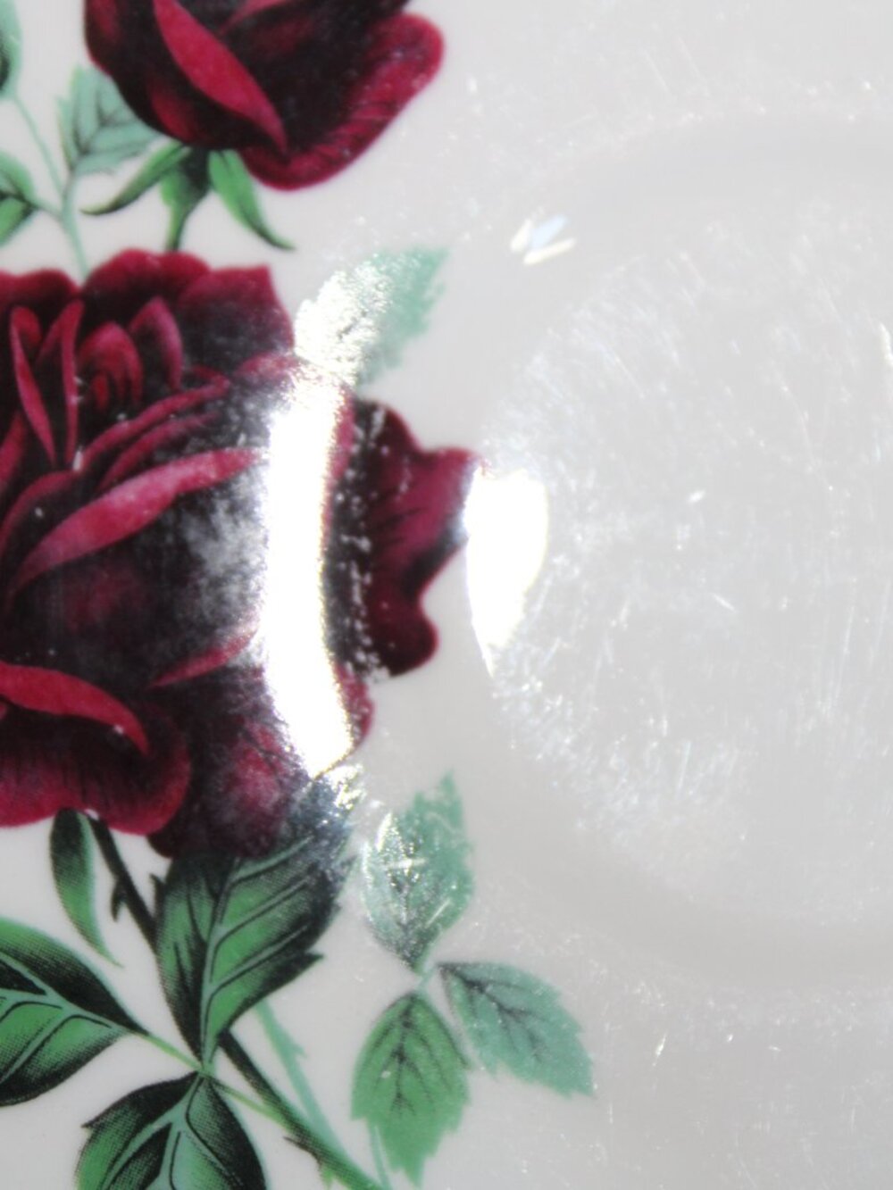 Vintage/MCM Royal Vale Red Roses White China Saucer w/ Gold Rims - Picture 9 of 14